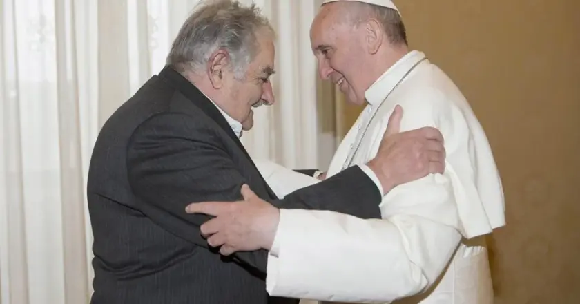 Dos ejemplos de sencillez en un mundo desbocado