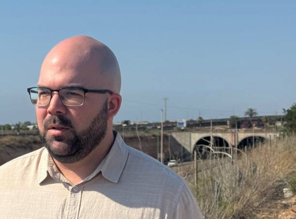 El alcalde rectifica mientras el túnel de la AP7 sigue cerrado al tráfico este fin de semana